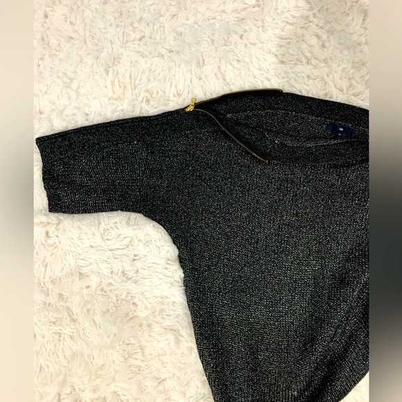 Gap Short Sleeve  Light weight Sweater. Size Large - Picture 11 of 13